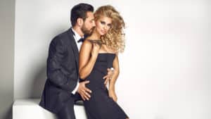 How to Seduce an Aquarius Man: Win His Mind and the Rest Follows