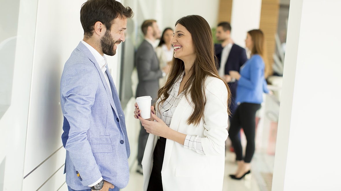How To Attract An Aquarius Man By Conversation